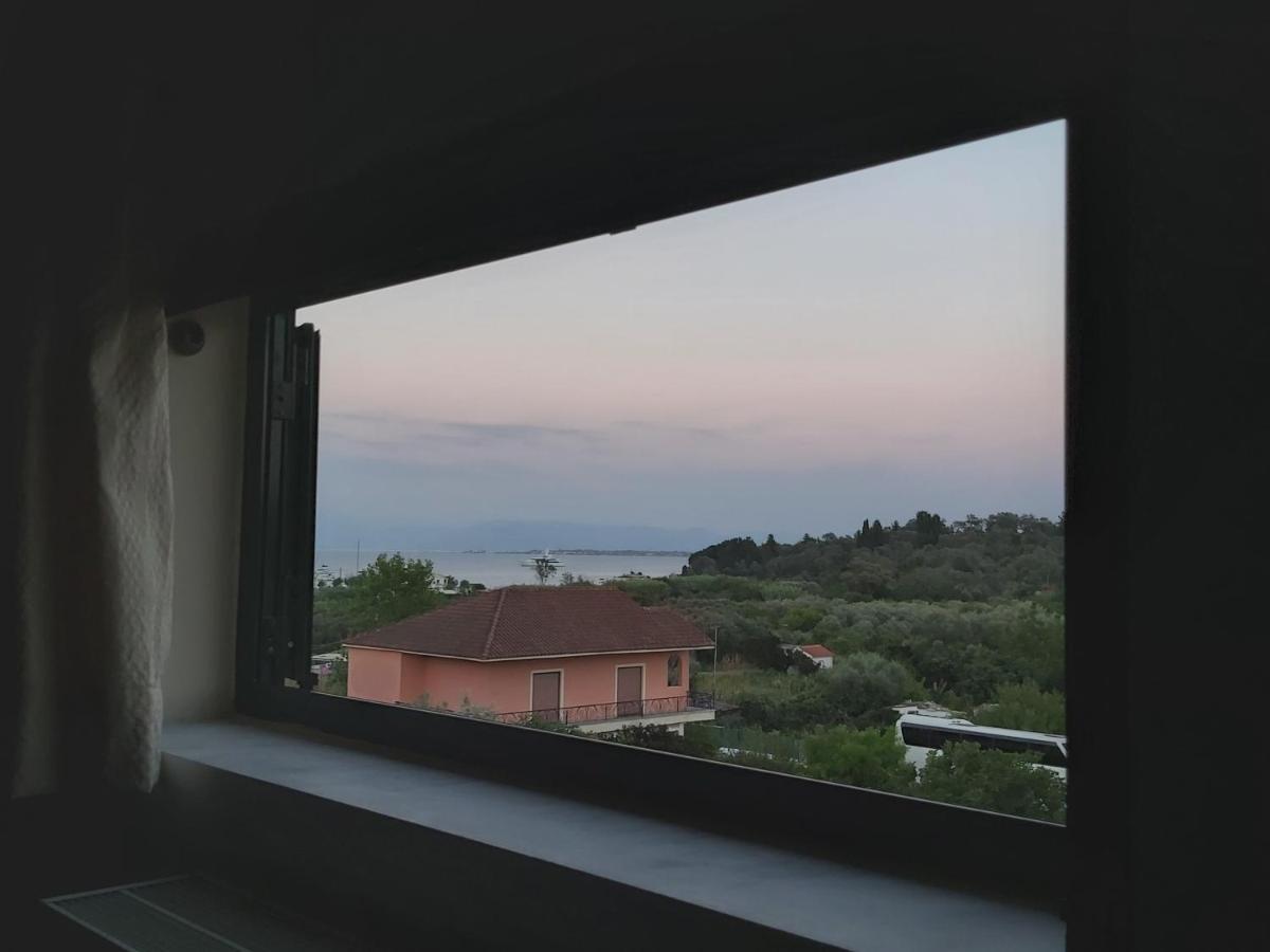 Mirmidones Corfu Apartment Petriti  Экстерьер фото